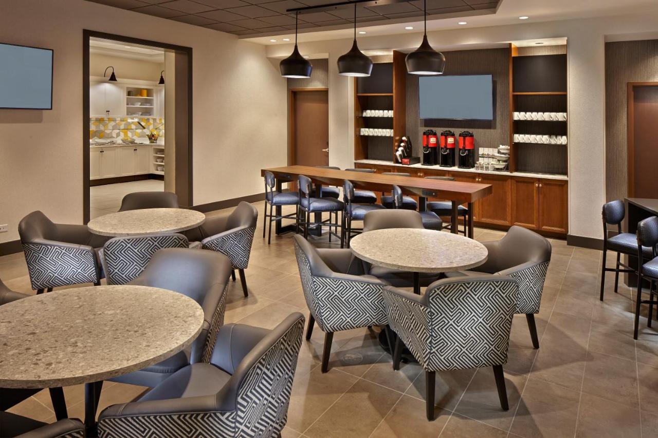 Hyatt Place Warwick/Providence Airport Exterior photo