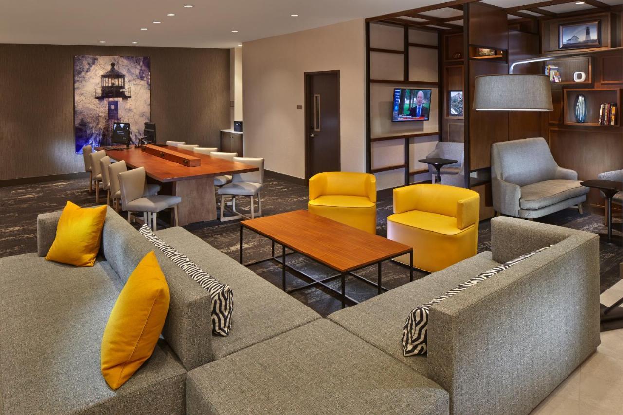 Hyatt Place Warwick/Providence Airport Exterior photo